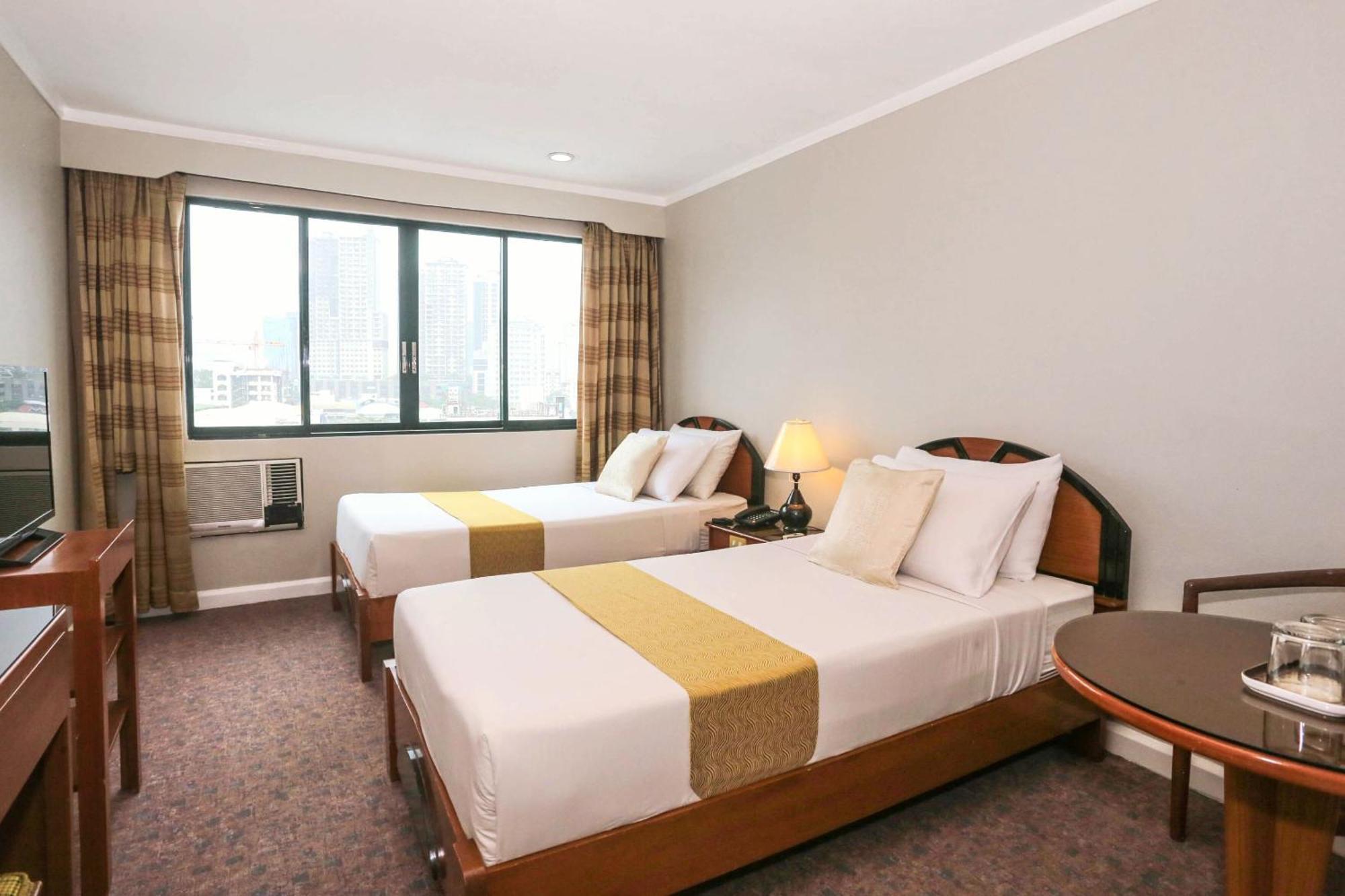Holiday Plaza Hotel - Cebu Eksteriør billede